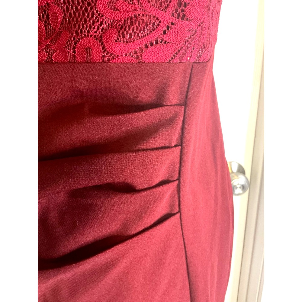 One Shoulder Burgundy Floral Pleated Waist High Side Slit Formal Dress - Picture 7 of 12